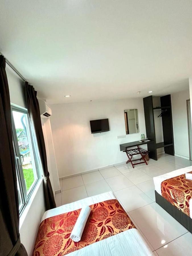 Hotel Zamburger Tengkera Melaka Exterior photo